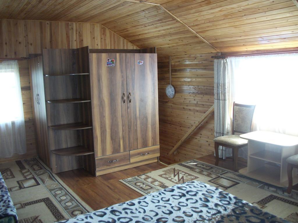 Hotel Enirest Karakol Pokoj fotografie