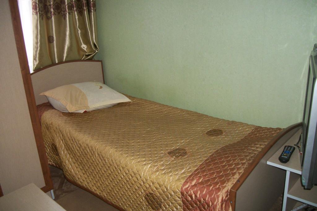 Hotel Enirest Karakol Pokoj fotografie