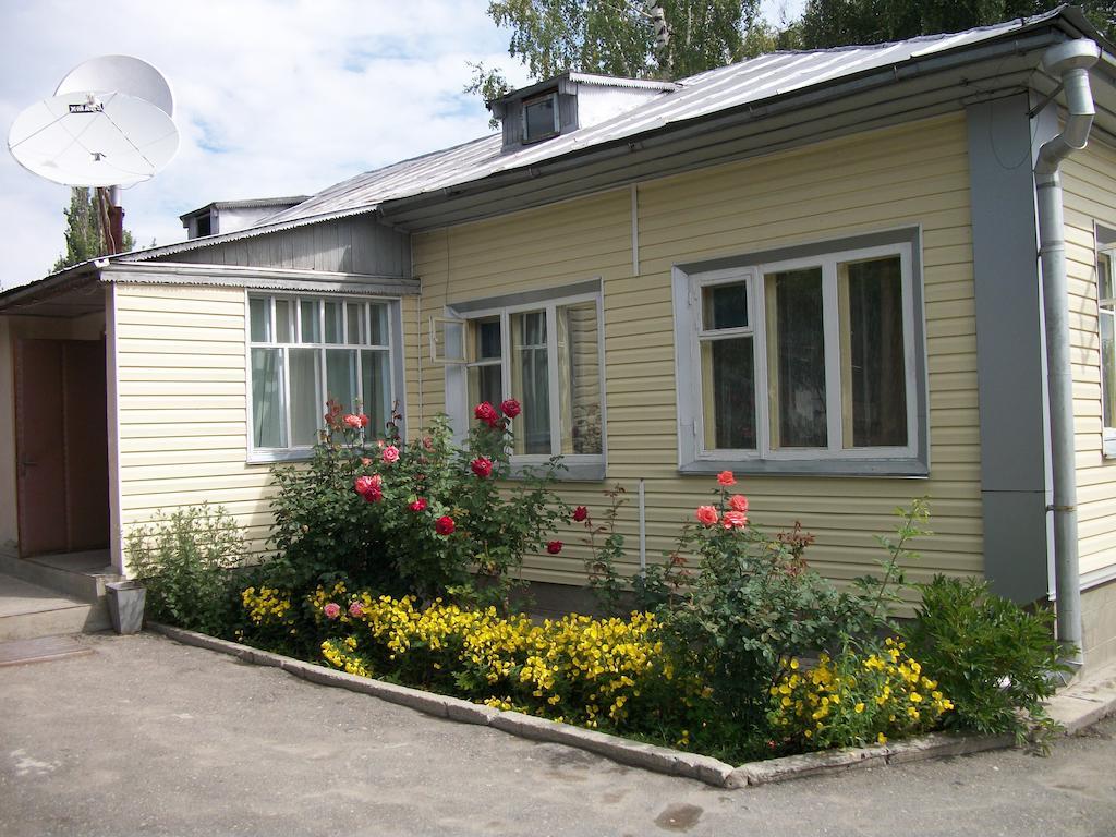 Hotel Enirest Karakol Exteriér fotografie