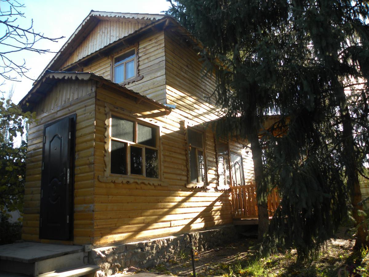 Hotel Enirest Karakol Exteriér fotografie